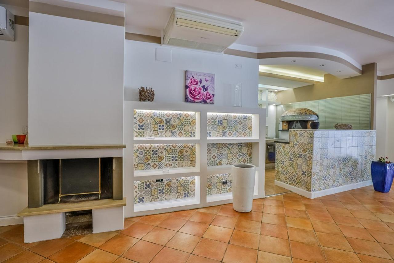 Il Pineto Paestum Food & Rooms Extérieur photo