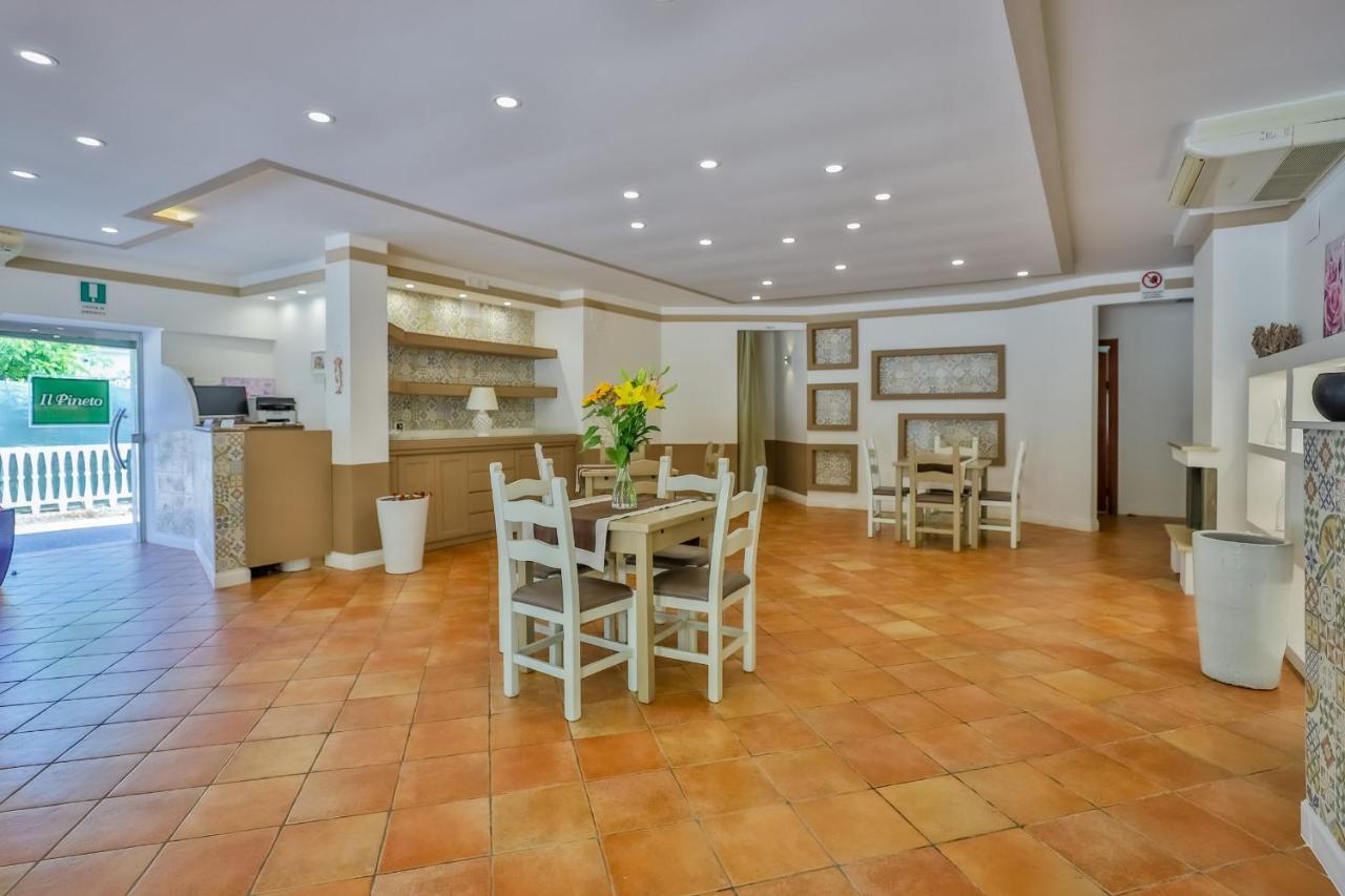 Il Pineto Paestum Food & Rooms Extérieur photo