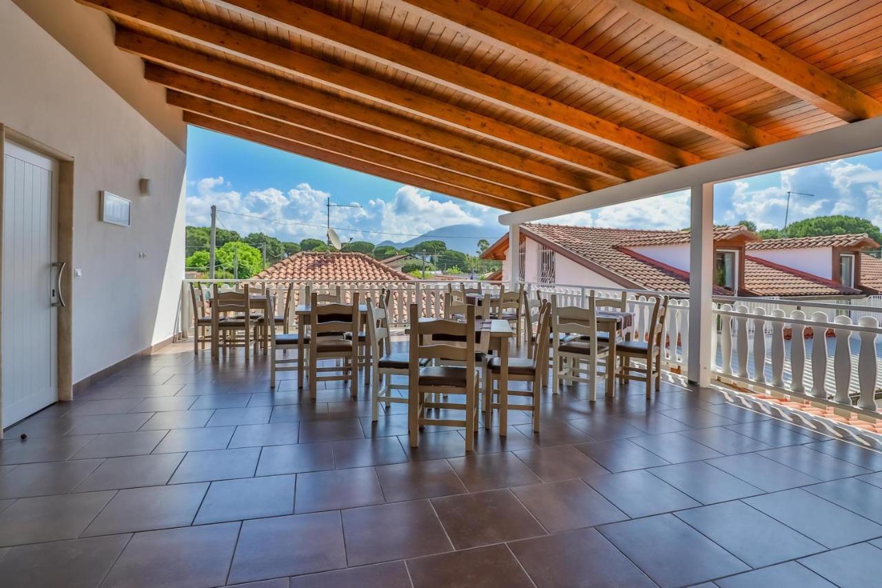 Il Pineto Paestum Food & Rooms Extérieur photo